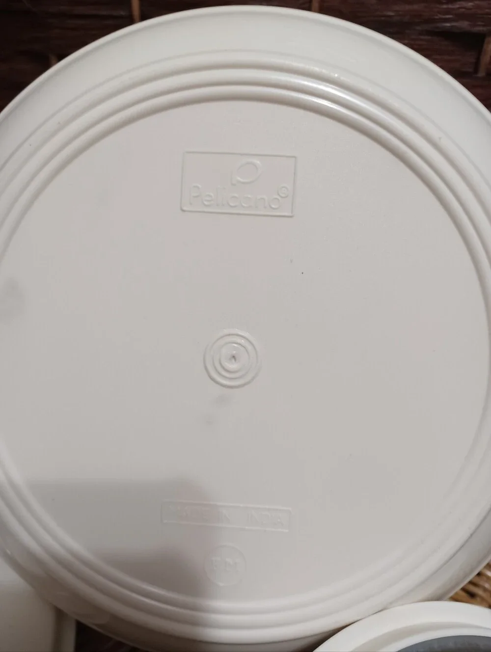 Vintage Pelicano Insulated Dishes